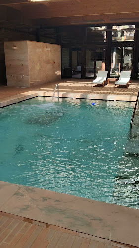 http://www.hotelportosanto.com/