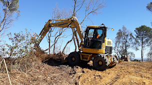 Photo n°18 de SAS PAILHES TP TERRASSEMENT à Saint-Paulet-de-Caisson (Service de transport)