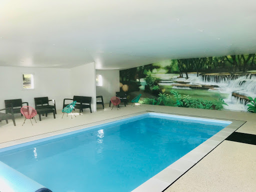 Photo de Le gîte de la Marion et sa piscine intérieure chauffée (13 couchages - Bretagne - Morbihan) à Priziac (56320)