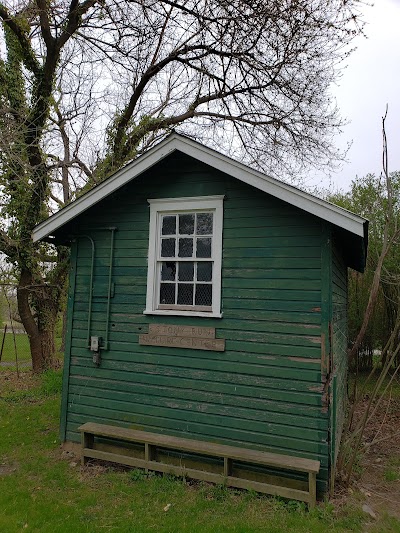 Figure 8 Barn - Bellevue State Park