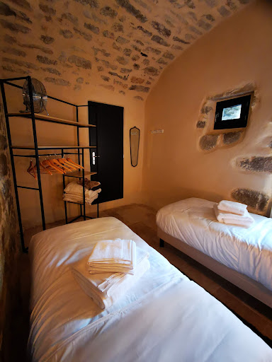 Photo de Magnifique gîte en pierres 6 personnes avec piscine privée à Lablachère (07230)