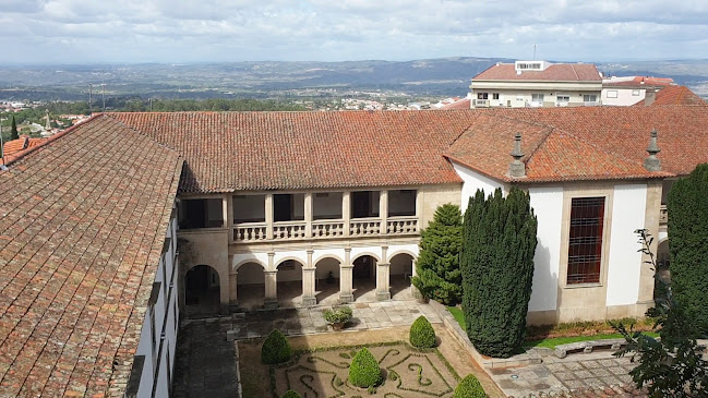Avaliações doCâmara Municipal De Gouveia em Gouveia - Escola