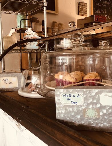 Ursula's cafe - Visual