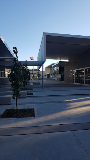 Yandelora School - Thumbnail