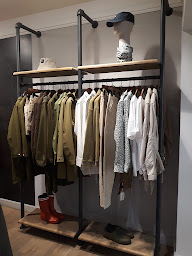 Photo n°20 de Boutique Aigle Aix-En-Provence à Aix-en-Provence (Magasin de vêtements pour jeunes)