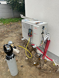 Photo n°23 de THERMOTEK - SG+ Energies à Saint-Jean-le-Blanc (Ramonage et entretien de chaudière et de cheminée)