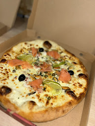 Photo n°13 de Pizz´art « chez zeze » à Sainte-Colombe-sur-l'Hers (Pizzeria)