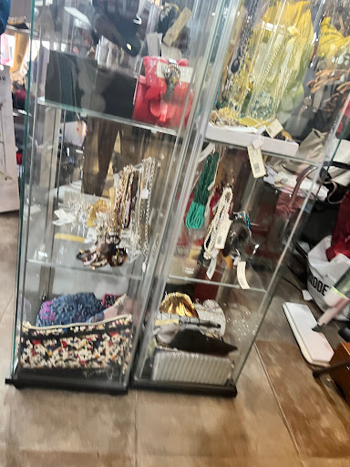 Freestyle Consignment - Thumbnail