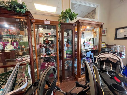 Betty Griffin Center Thrift Shoppe - Thumbnail