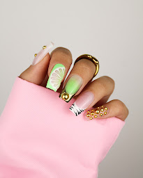 Photo n°6 de Nails k à Touques (Salon de manucure)