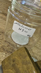 Photo n°12 de Tatie CBD Saint Laurent du Var à Saint-Laurent-du-Var (Magasin de cannabis)