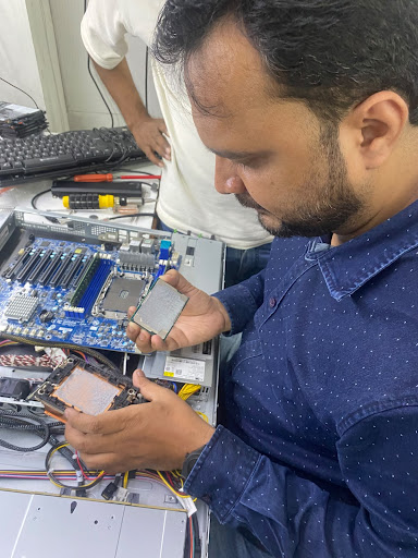 Successfully brought a dead Blaze server back to life today! The system arrived completely unresp… post image