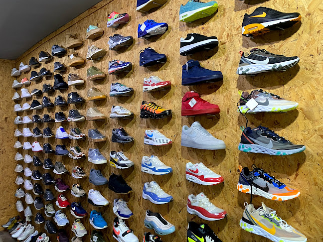 Mr Sneaker - Shoe store