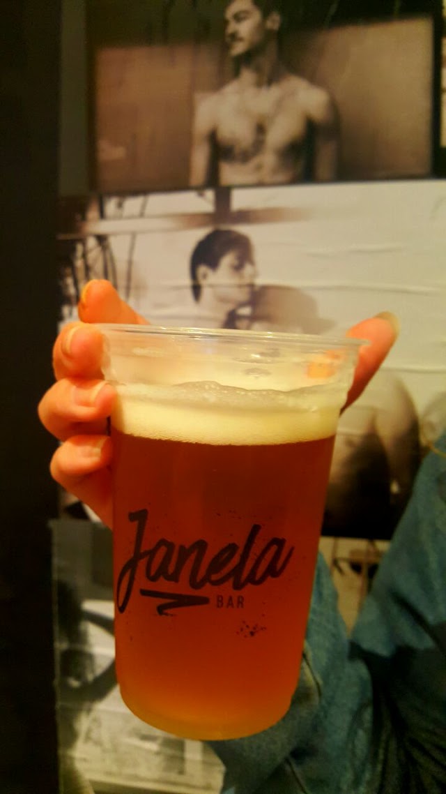 Janela Bar