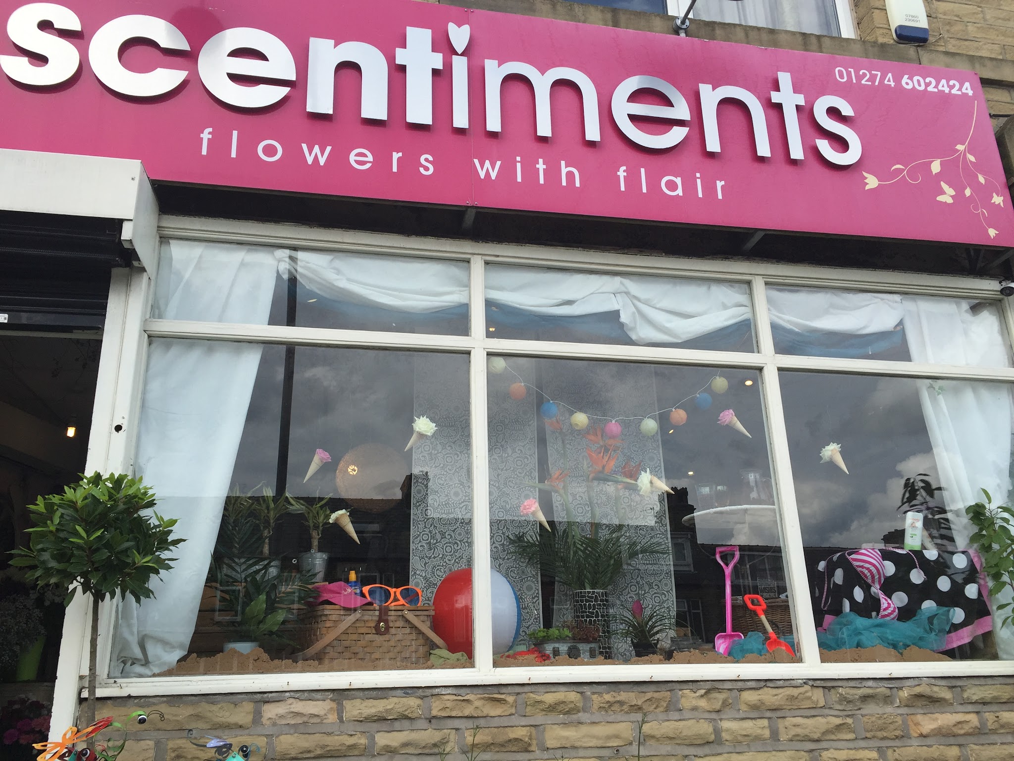 Scentiments Flowers & Gifts - Florists - photo 1