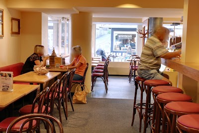 Photos of CREST - Feinb&auml;ckerei, Konditorei, Confiserie, Caf&eacute;