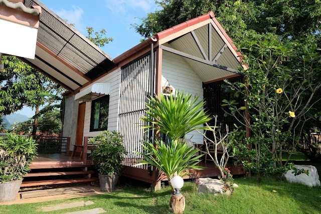บ้านไร่ชายเขา (เขาใหญ่) รีสอร์ท : Bannraichaykhao
