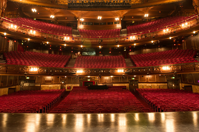 Reviews of The London Palladium in London - Music store