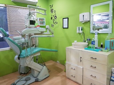 Dentist