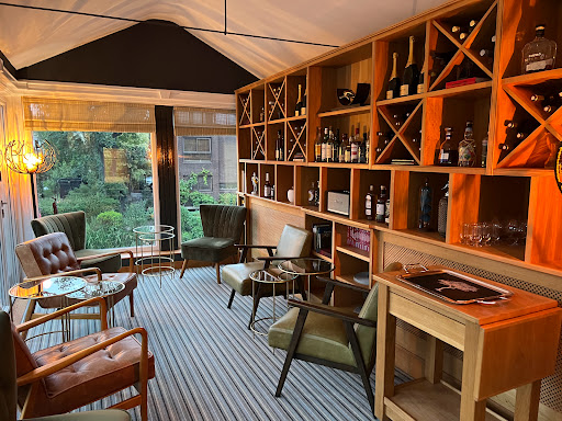 Midsummer House - Visual