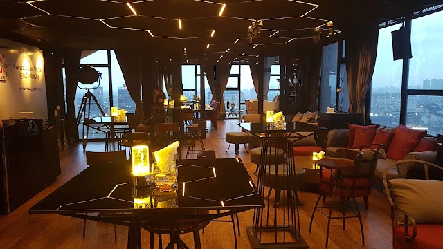 Air 360 Sky Lounge