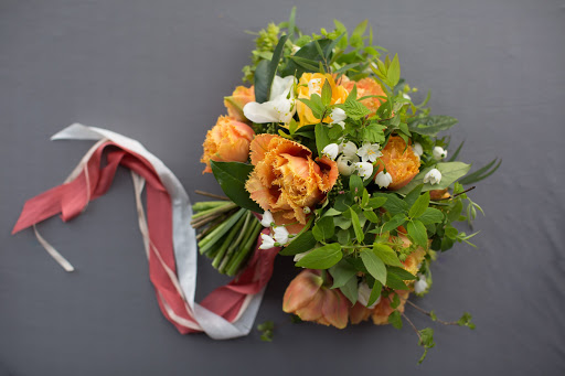Little Farmhouse Flowers - Thumbnail