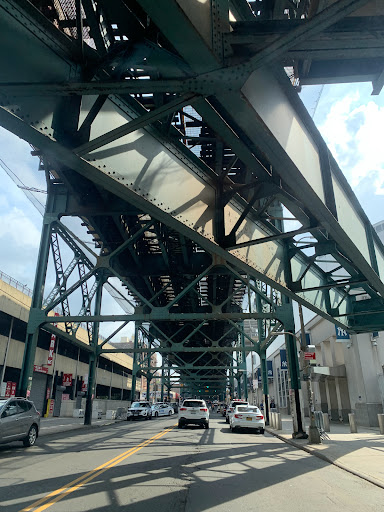 River Ave. Parking Garage