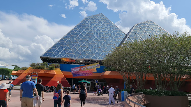 Journey Into Imagination With Figment by null