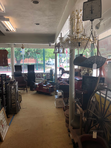 Crossroads Antiques - Thumbnail
