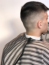 Photo n°22 de fashion barber à Mèze (Salon de coiffure)