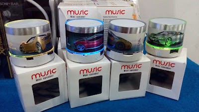 Photos of MegaStore Computer