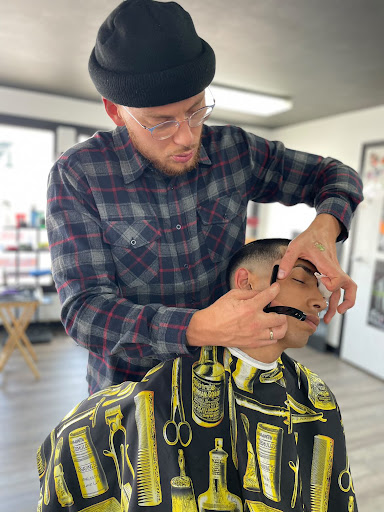HEAD RIGHT - Visual
