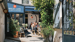 Photo n°24 de Breizh Café Passy | La Crêpe Autrement à Paris (Restaurant de fruits de mer)