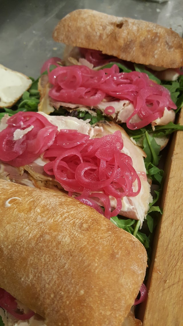 Carls Deli