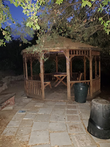 Crime Victim's Memorial Oak Garden - Thumbnail
