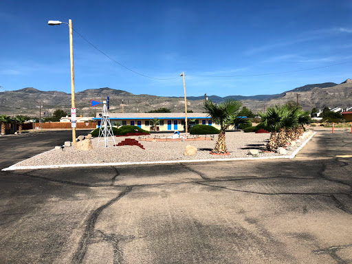 White Sands Motel - Thumbnail