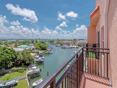 Madeira Bay Resort 13235 Gulf Ln, Madeira Beach, FL 33708