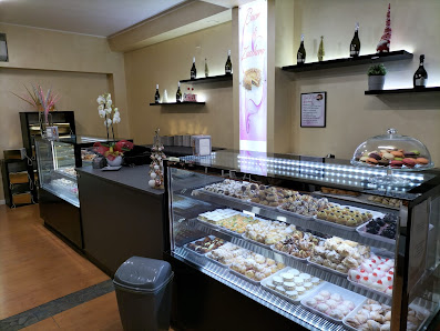 Pasticceria Artigianale Cuor di Zucchero Via Isca del Pioppo, 85100 Potenza PZ, Italia