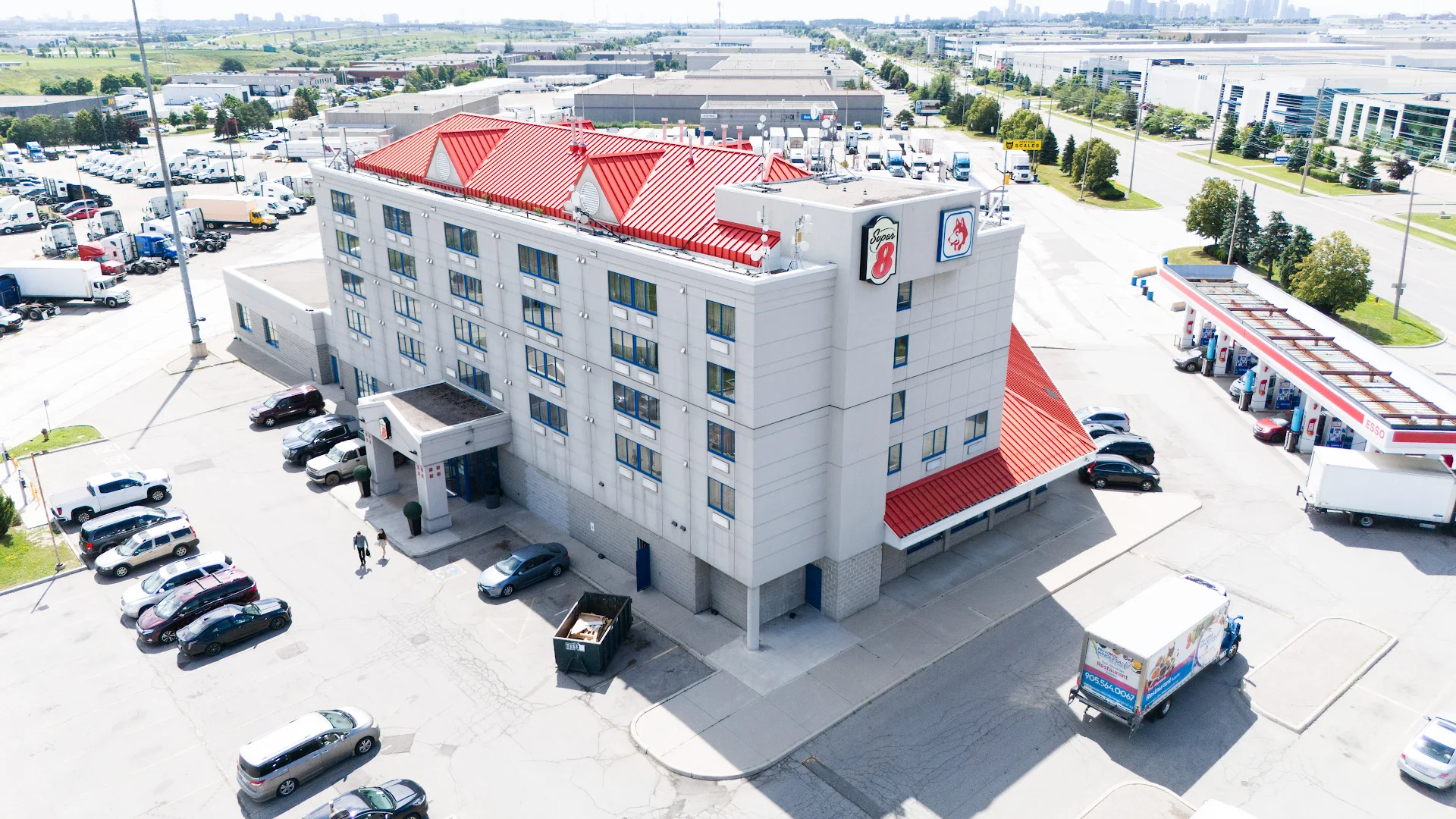 Super 8 by Wyndham Mississauga