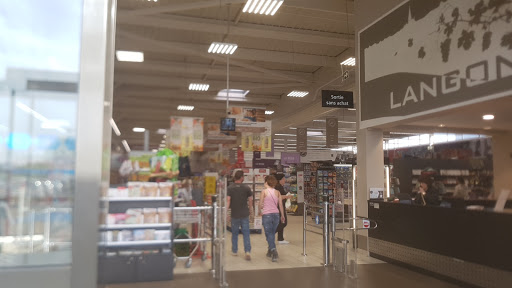 Photo 7 - Carrefour Contact