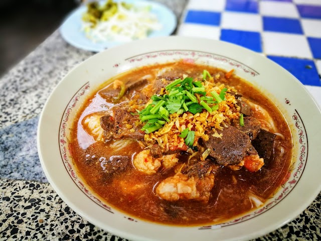 Khao Soi Khun Yai