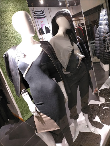 RedCarpet Outlet - Visual