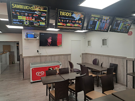 Photo 4 - Tacos House
