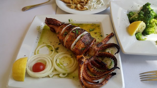 KREONIDIS Tradional Greek Tavern