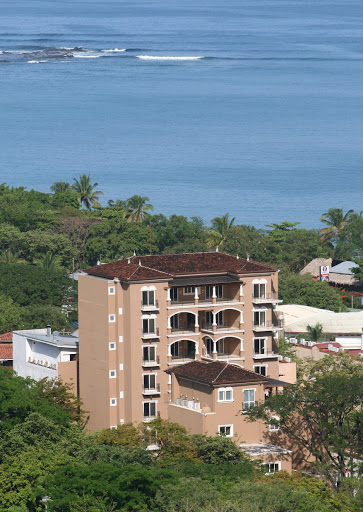Bocaraca Condominiums