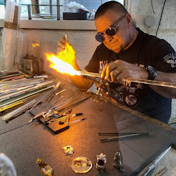 Photo n°35 de Galerie Vallis Clausa à Fontaine-de-Vaucluse (Artisanat)