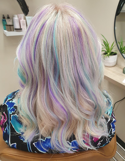 Queenstown Hair - Thumbnail