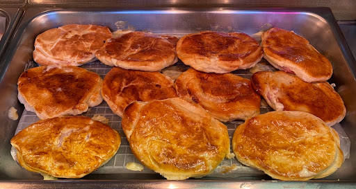 Pretzel Lady - Thumbnail