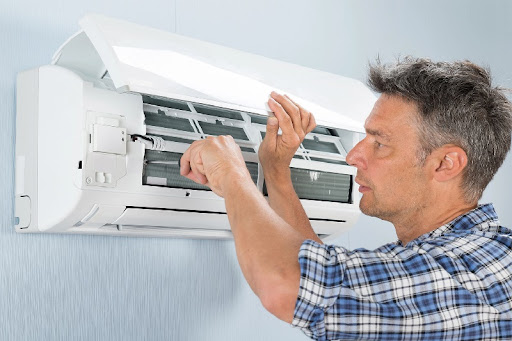 Trusted AC Repair Services in Jail Road, New Delhi | Call- Rajput Referegent post image
