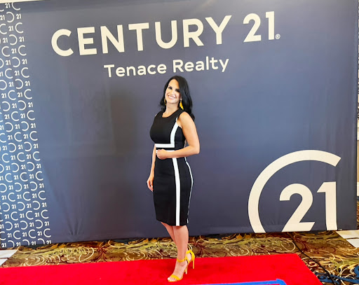 Luz Sierra Realtor. Century 21 Tenace Realty - Thumbnail
